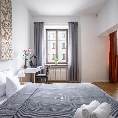 Apartment Oomph Timeless Quaint Quarter *