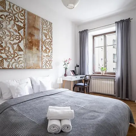 Apartment Oomph Timeless Quaint Quarter